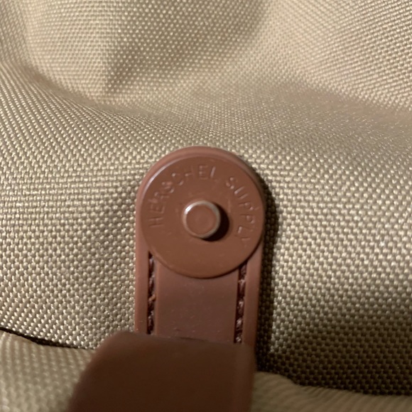 Herschel large backpack NWOT - Picture 3 of 9